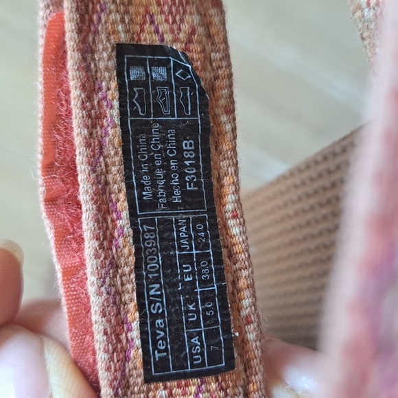 Teva Original Universal Miramar Sandals Pink Print Design Platform Elastic Strap - Picture 8 of 11